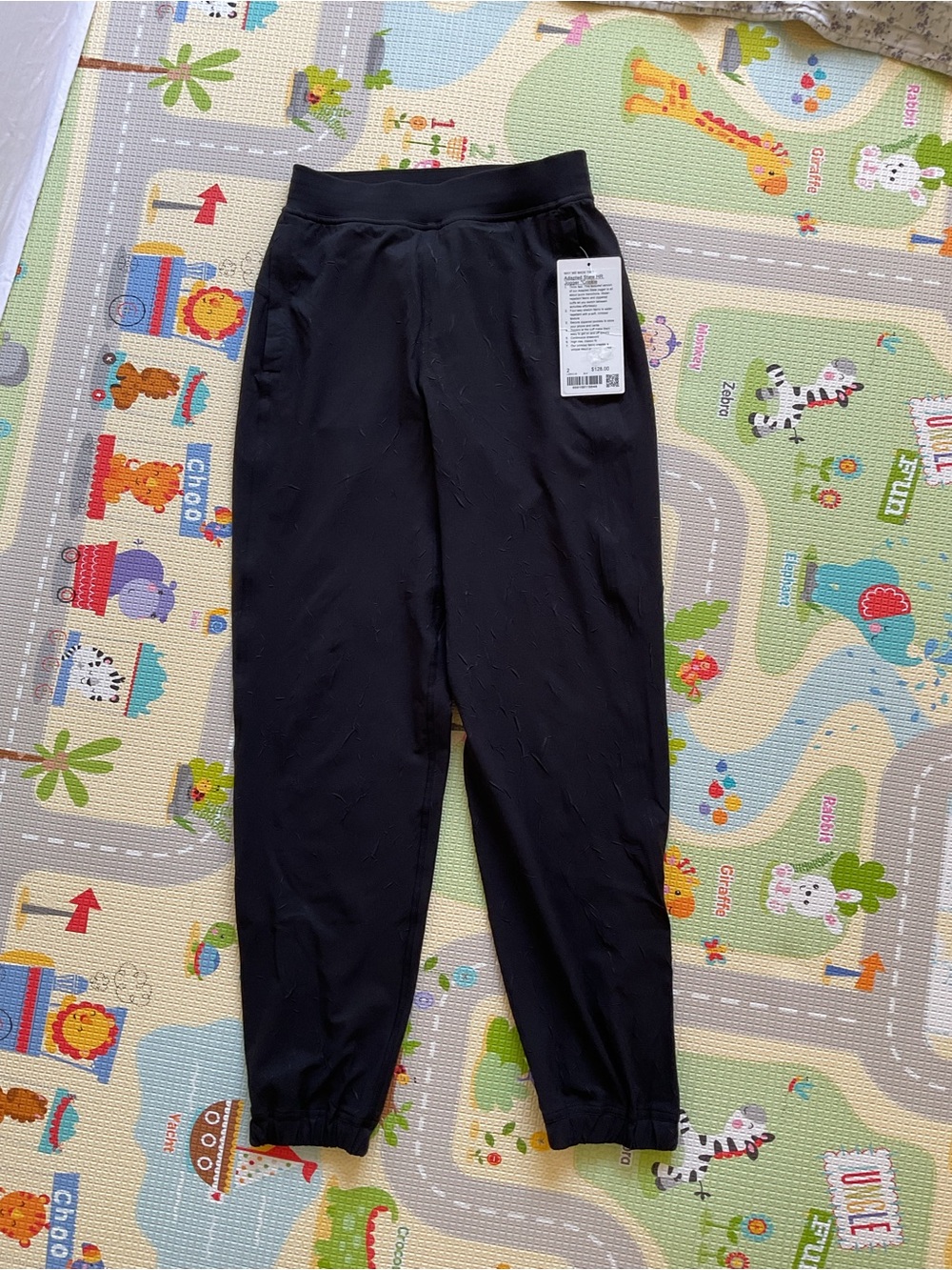 Lululemon Adapted state HR Jogger. Crinkle Black size 2